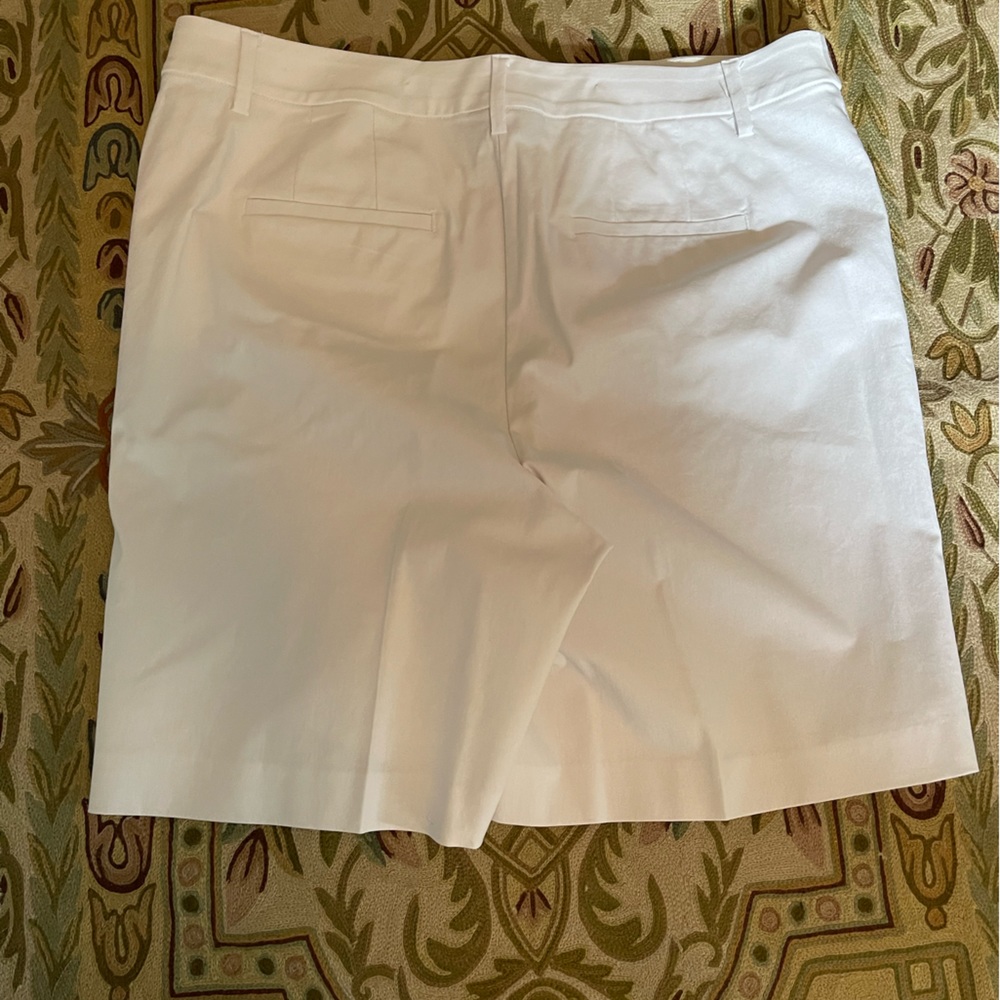NWT Lane Bryant High Rise Bermuda Short, 18 - Picture 2 of 9